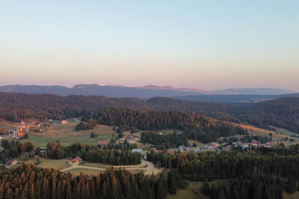 Chic & Champetre Au Coeur Du Haut-Jura Lamoura Esterno foto